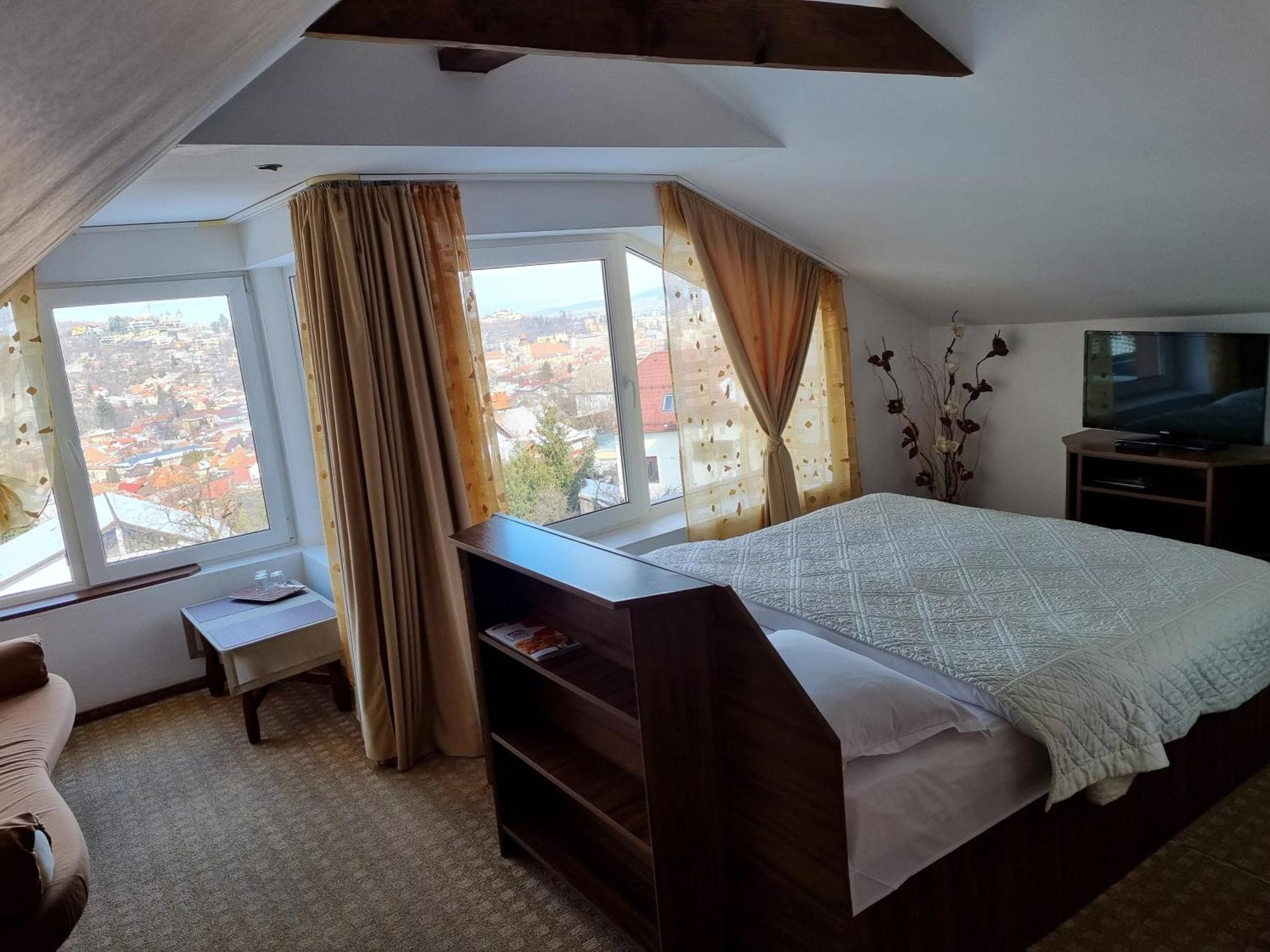 Casa Cristina Hotel Brasov Exterior photo